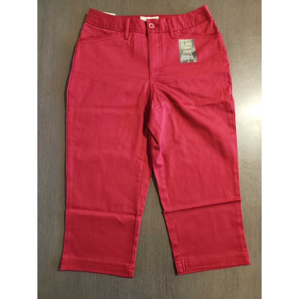 St.‎ John's Bay Women's Secretly Slender Red Capris Size 4 Slimming NWOT Trendy